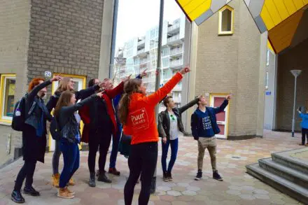 personeelsuitje rotterdam, wandeling met gids, rondleiding
