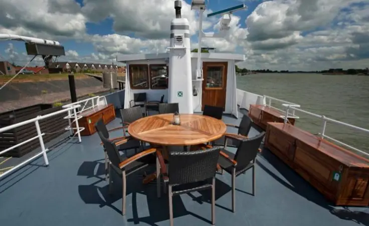 Varend Terras met BBQ