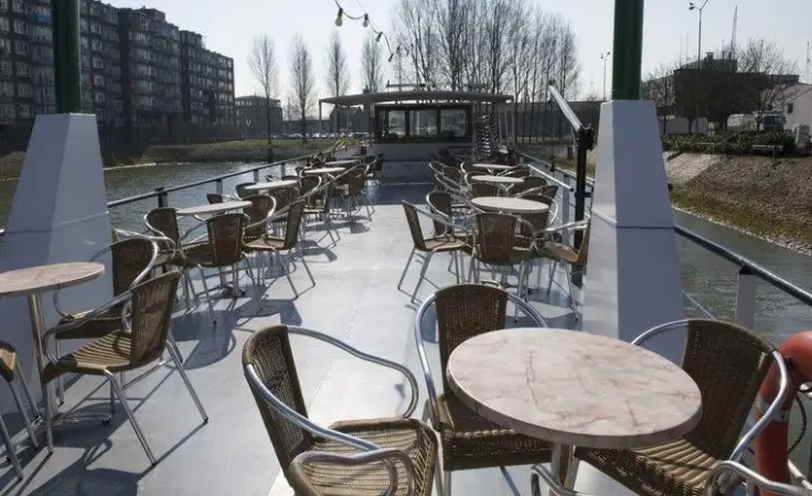 Varend Terras met BBQ