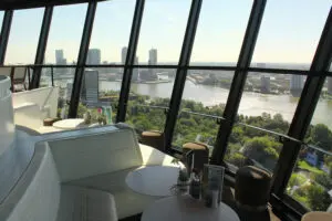Euromast restaurant uitzicht, uit eten in rotterdam