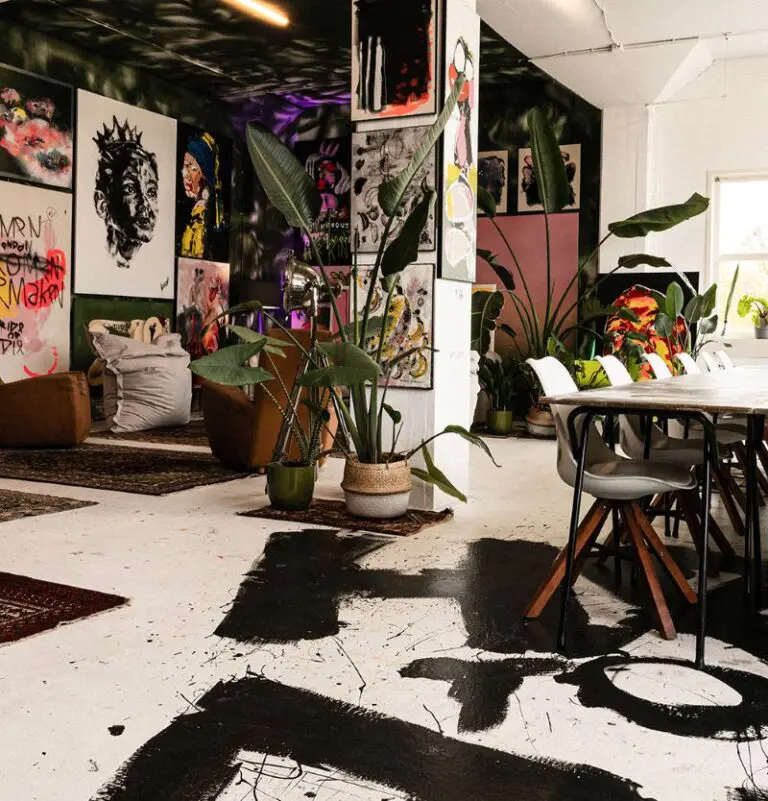Dutch Art Room