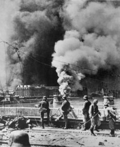 1940, Rotterdam Centrum na luchtbombardement 